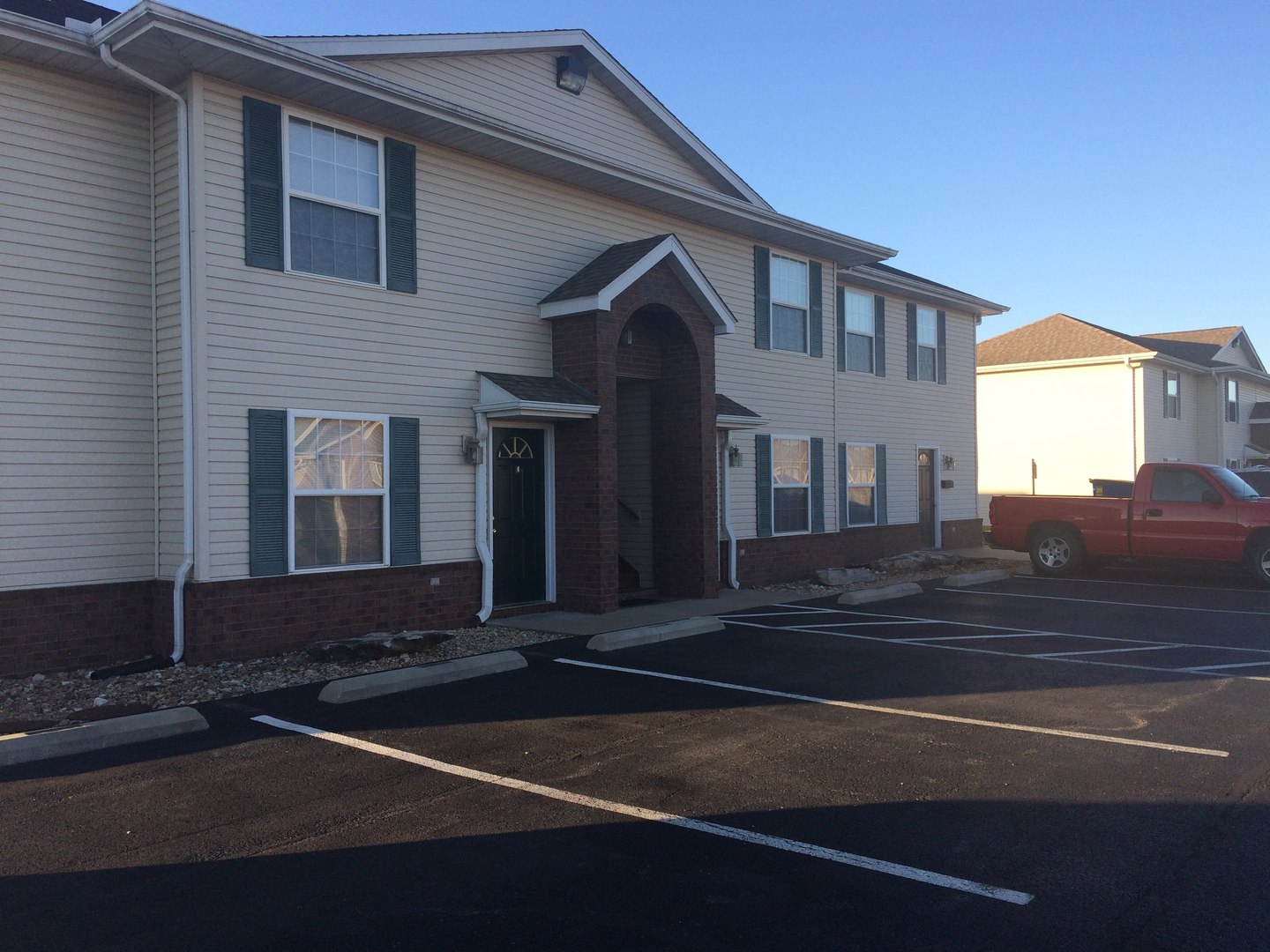 Reeds Spring Apartment: 96 Wellsprings Drive