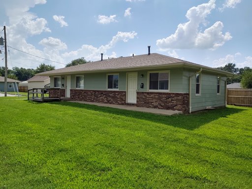 Affordable very clean duplex - Available to view after September 1, 2026, or by appointment. – photo 1