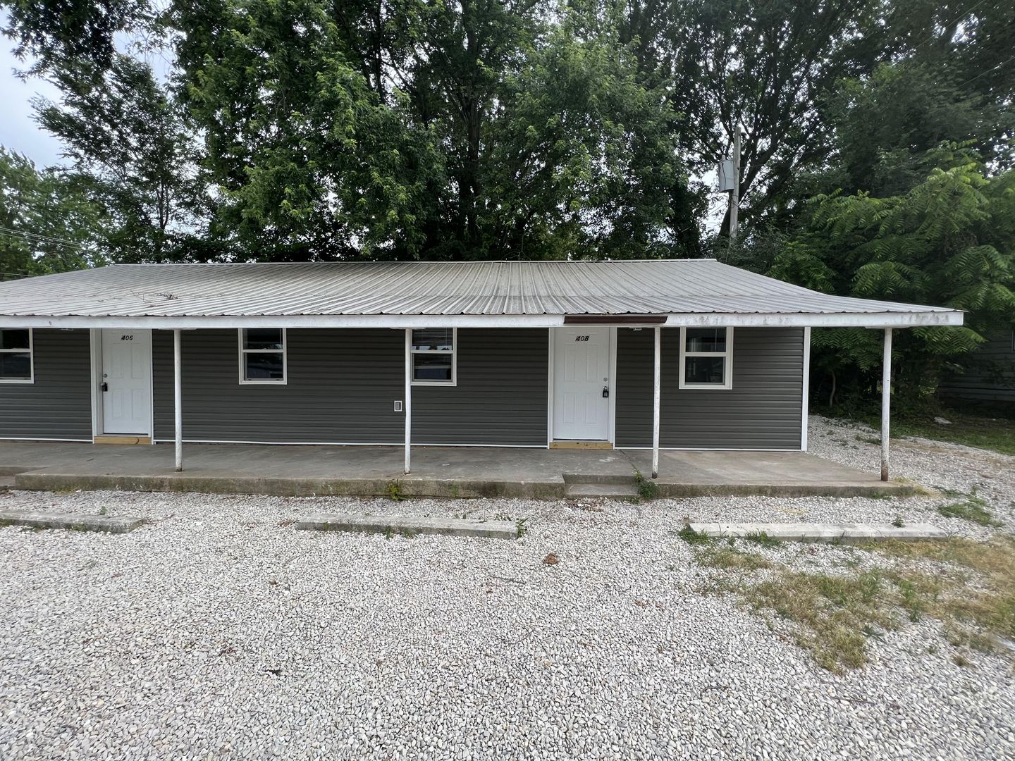 Buffalo Apartment: 402/404/406/408 Marsh St.