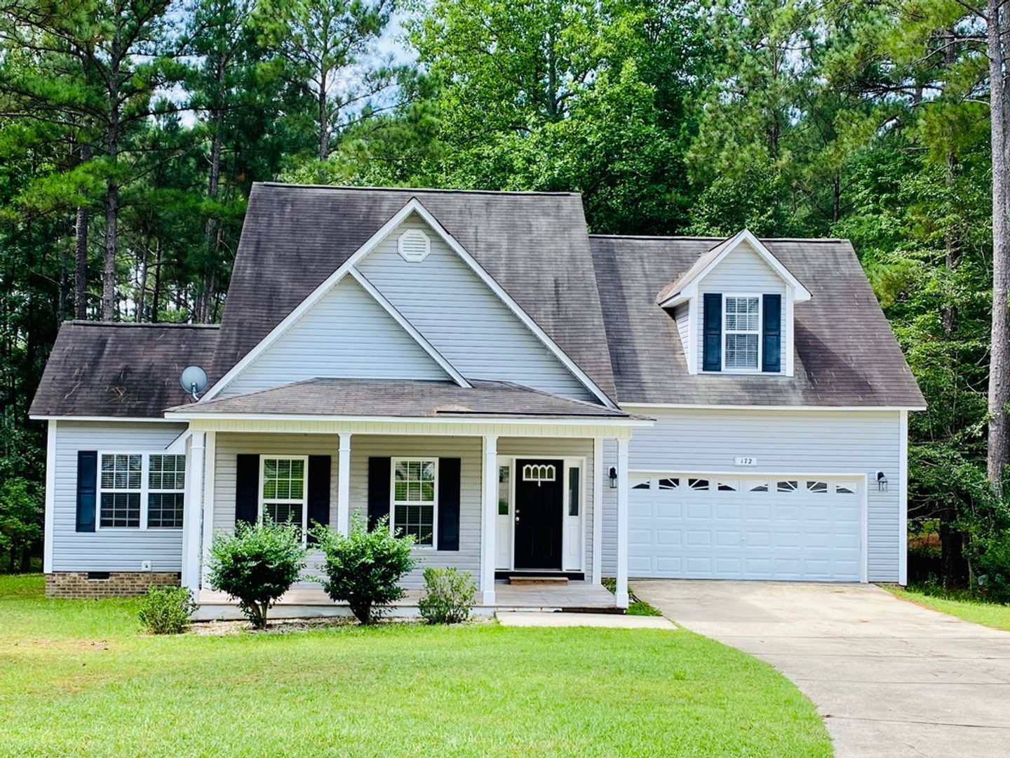 Sanford House: 172 Lakeforest Trail