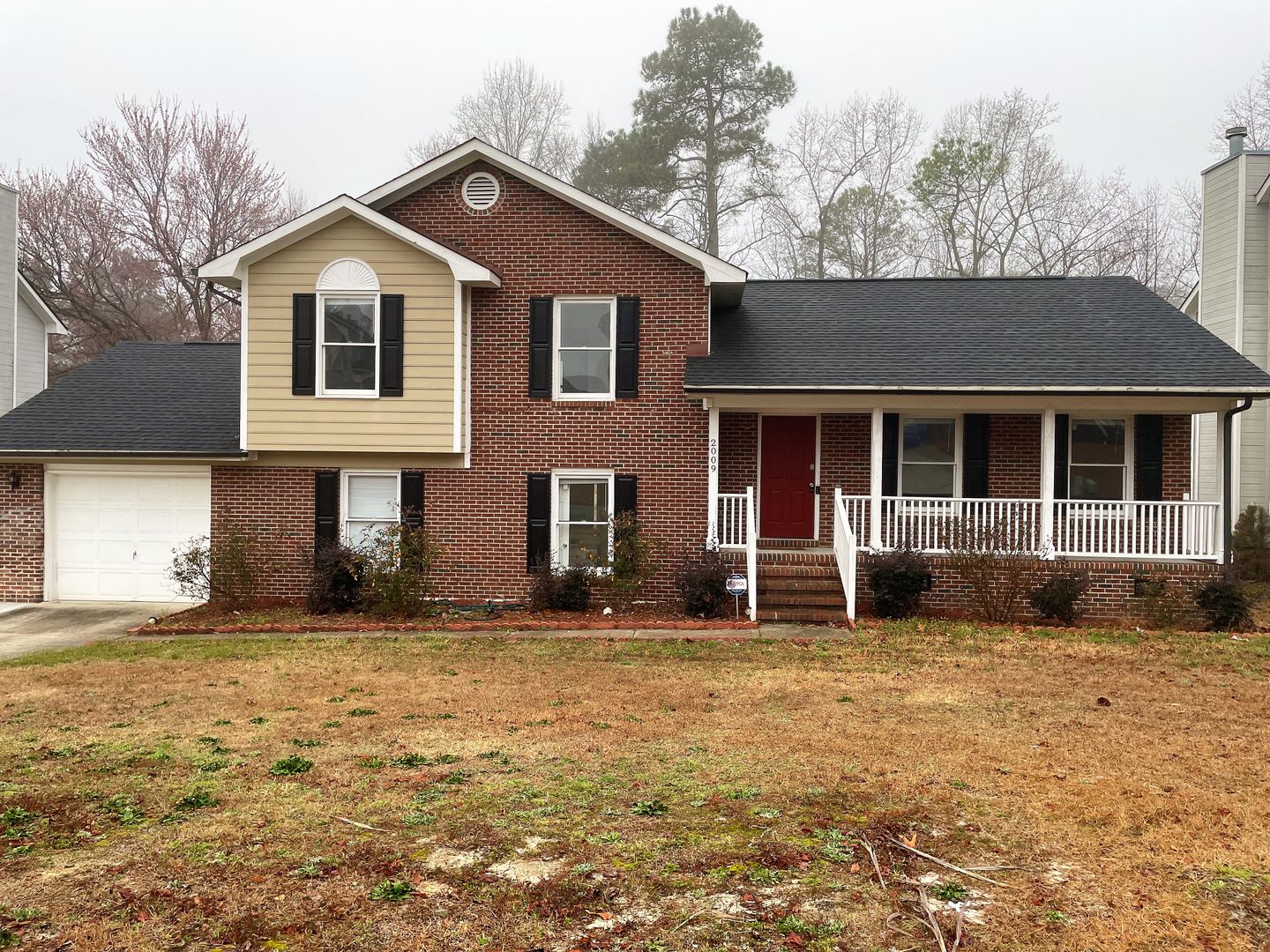Fayetteville House: 2009 Calista Circle