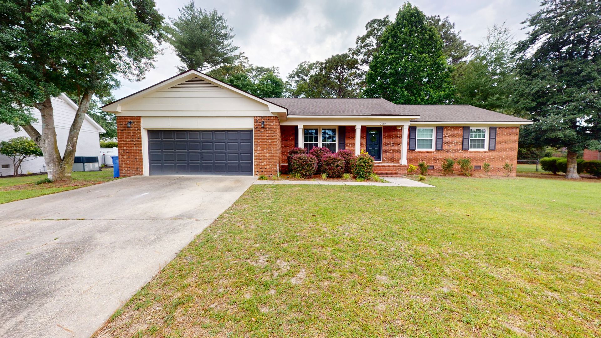 Fayetteville House: 2610 Trenton Road