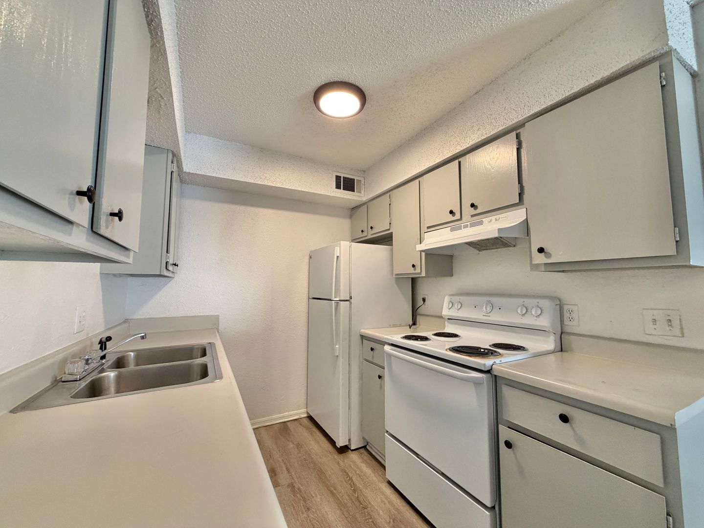 Oklahoma City Apartment: 5804 S Harvey Ave