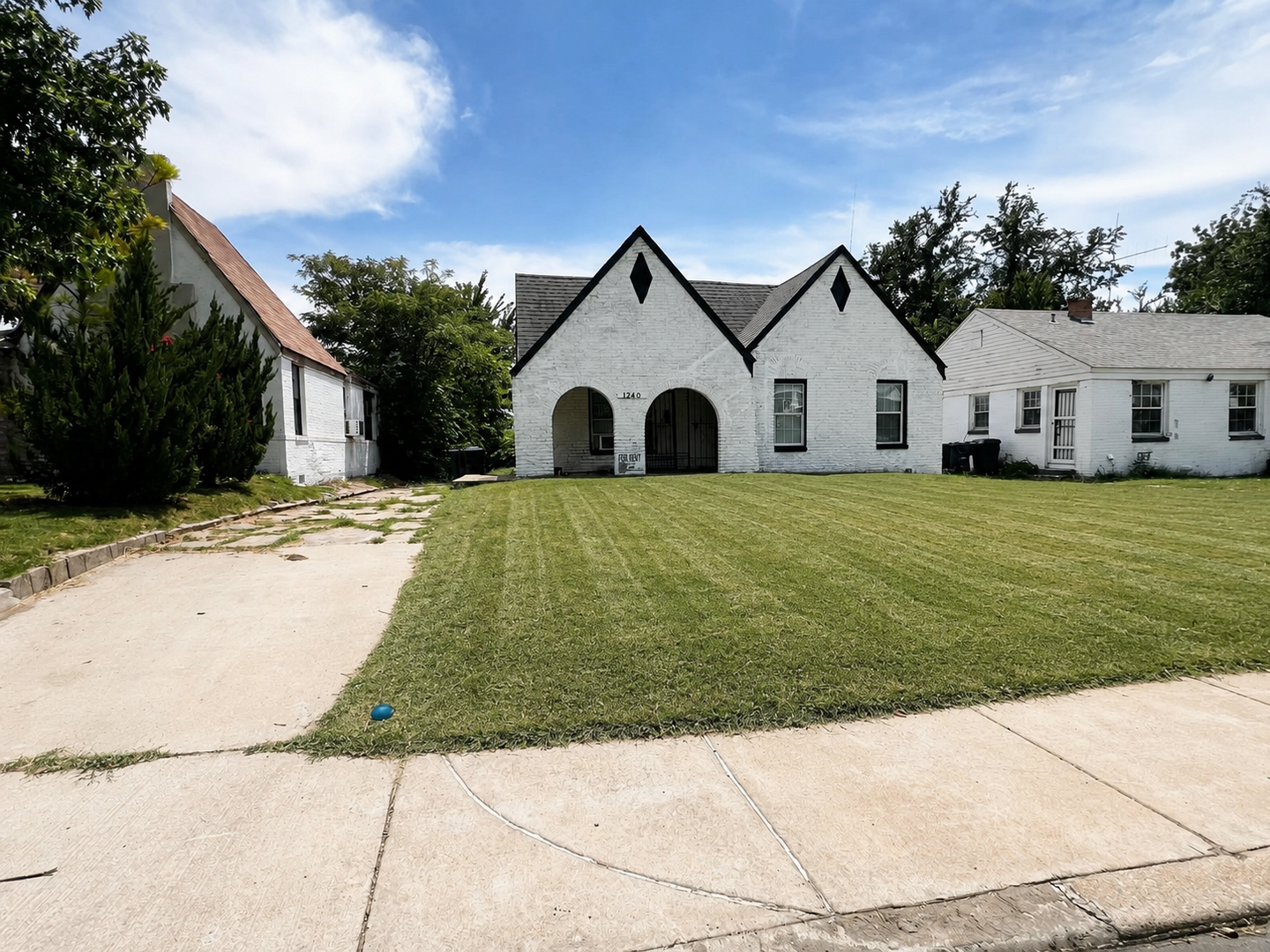 Oklahoma City House: 2240 NE 20th St