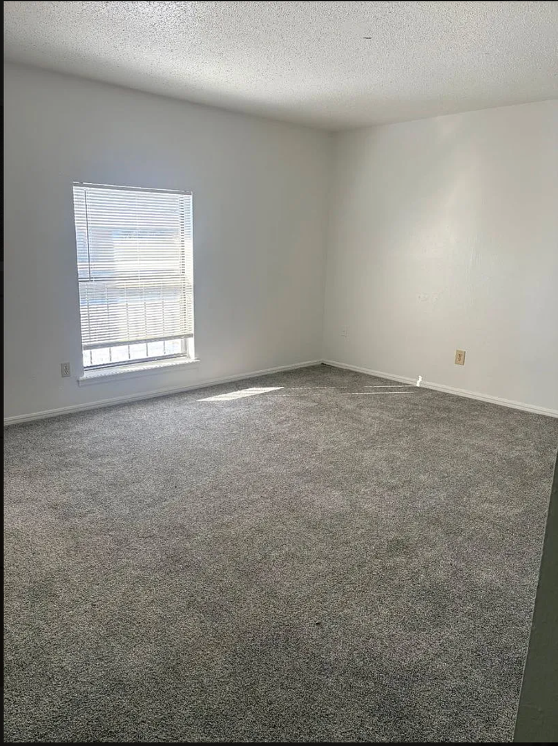 Oklahoma City Apartment: 5804 S Harvey Ave
