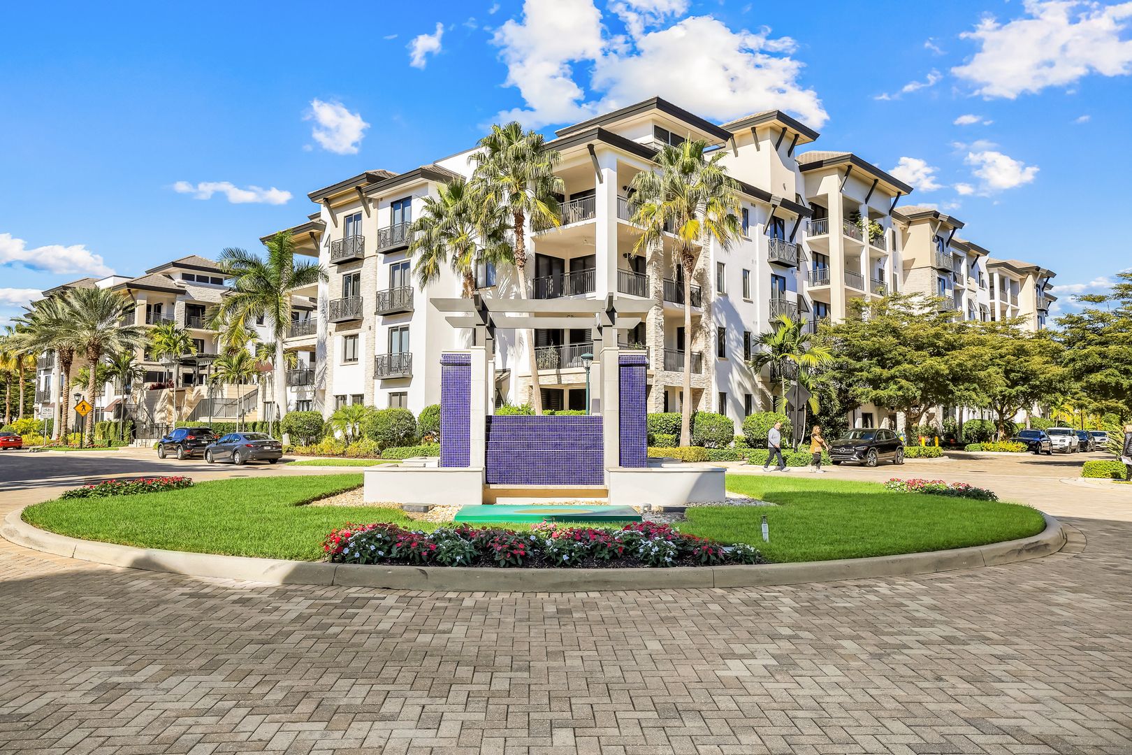 Naples House: 1035 3rd Ave S #215
