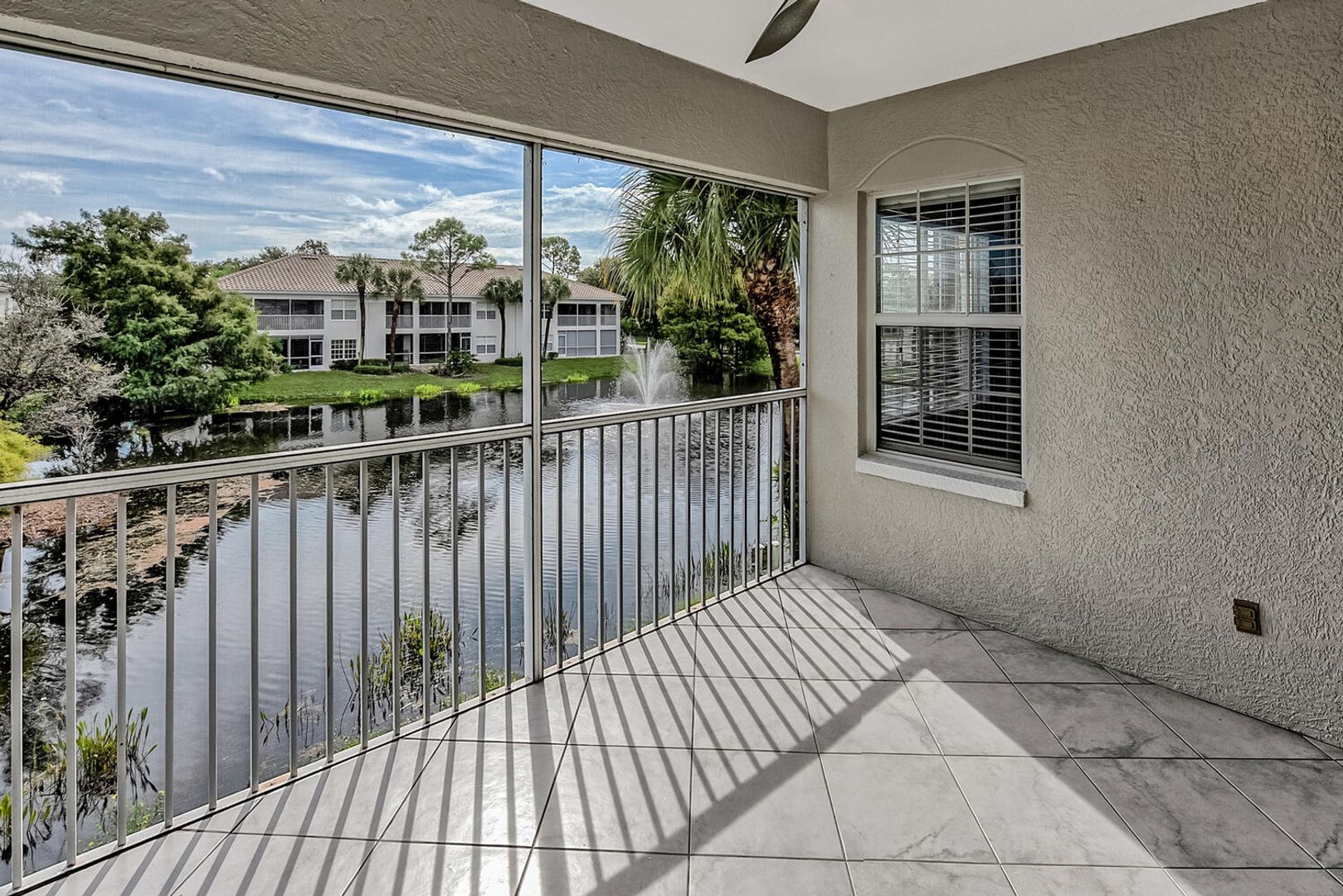 Naples House: 6812 Satinleaf Road #202