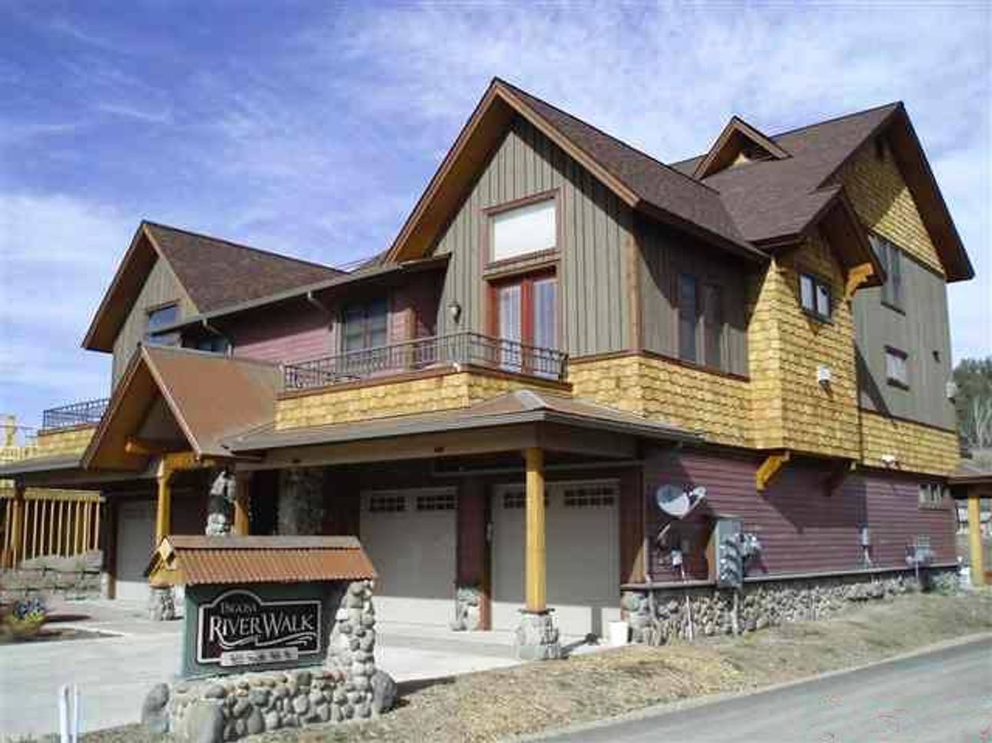 Pagosa Springs House: 502 S 5th Street Unit A2