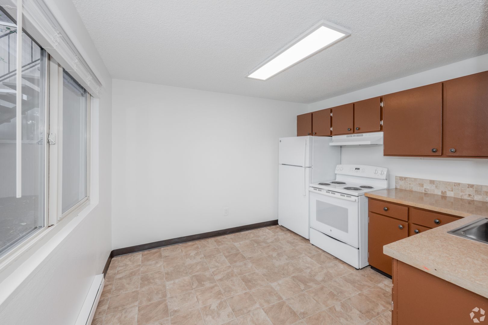 Seattle Apartment: 11020 16th Ave. SW, Apt 100