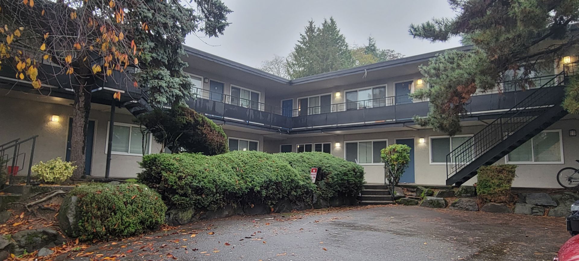 Seattle Apartment: 8820 & 8857 Delridge Way SW