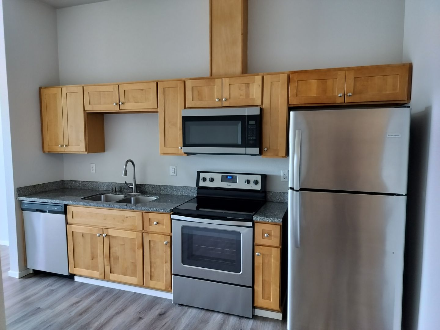 Tacoma Apartment: 2515 South 48th
