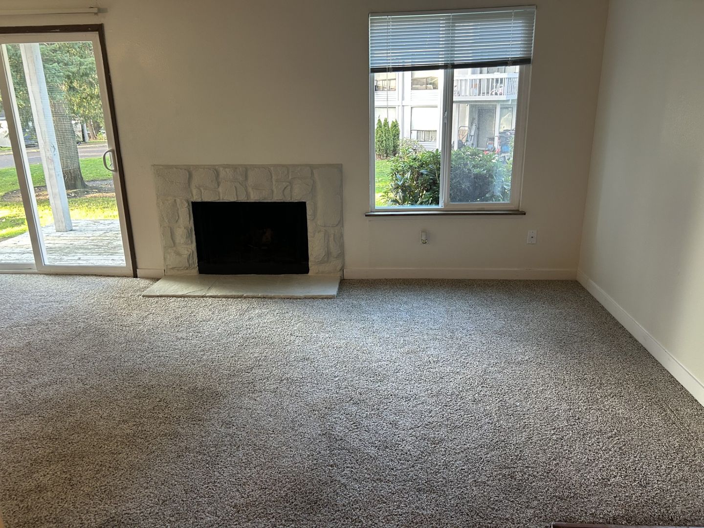 Federal Way Apartment: 28 South 341st Place