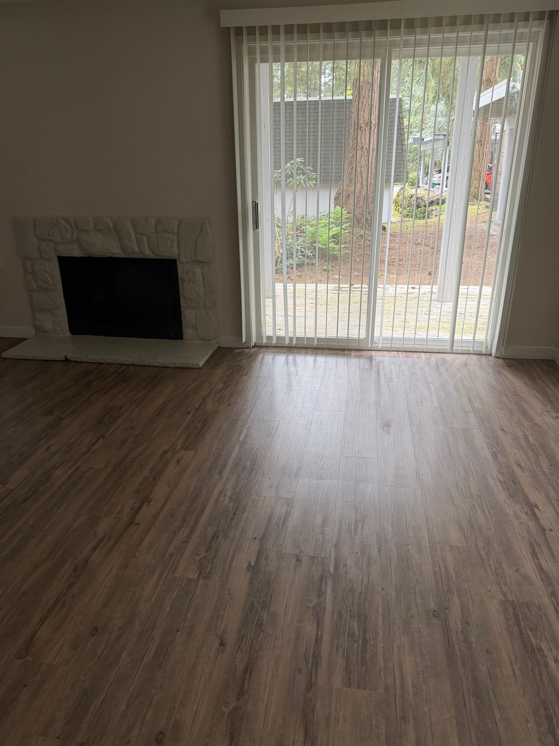 Federal Way Apartment: 34019 First Circle S.