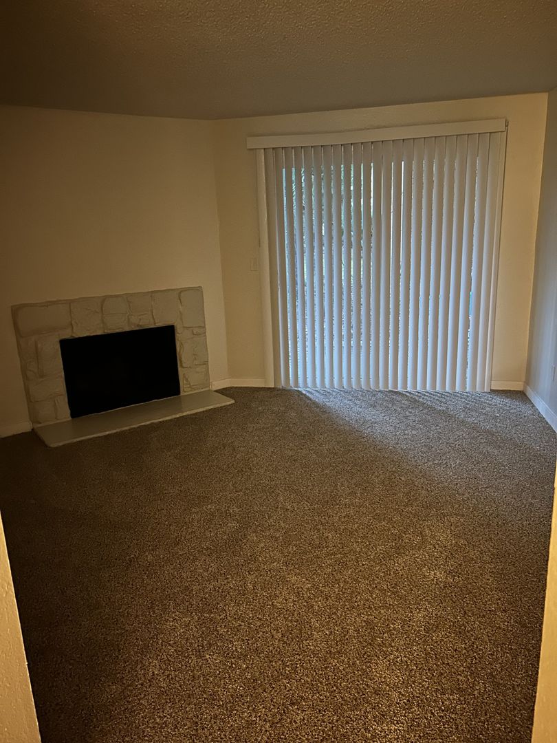 Federal Way Apartment: 116 S. 339th Circle