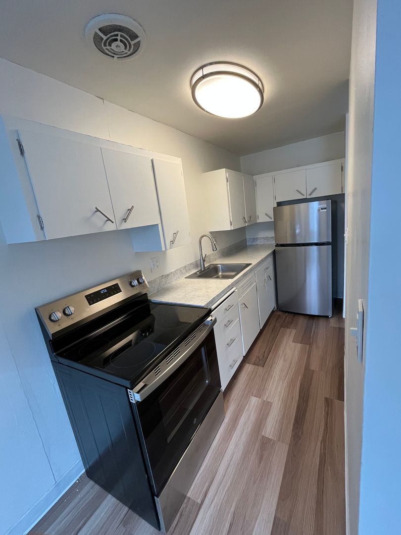Burien Apartment: 220 South 152nd Street