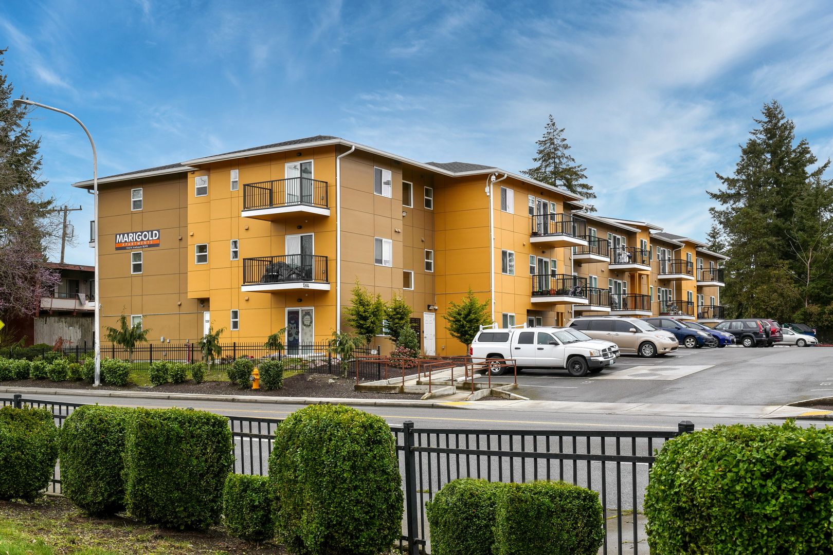 Burien Apartment: 12614 Ambaum Blvd SW Apt. 106