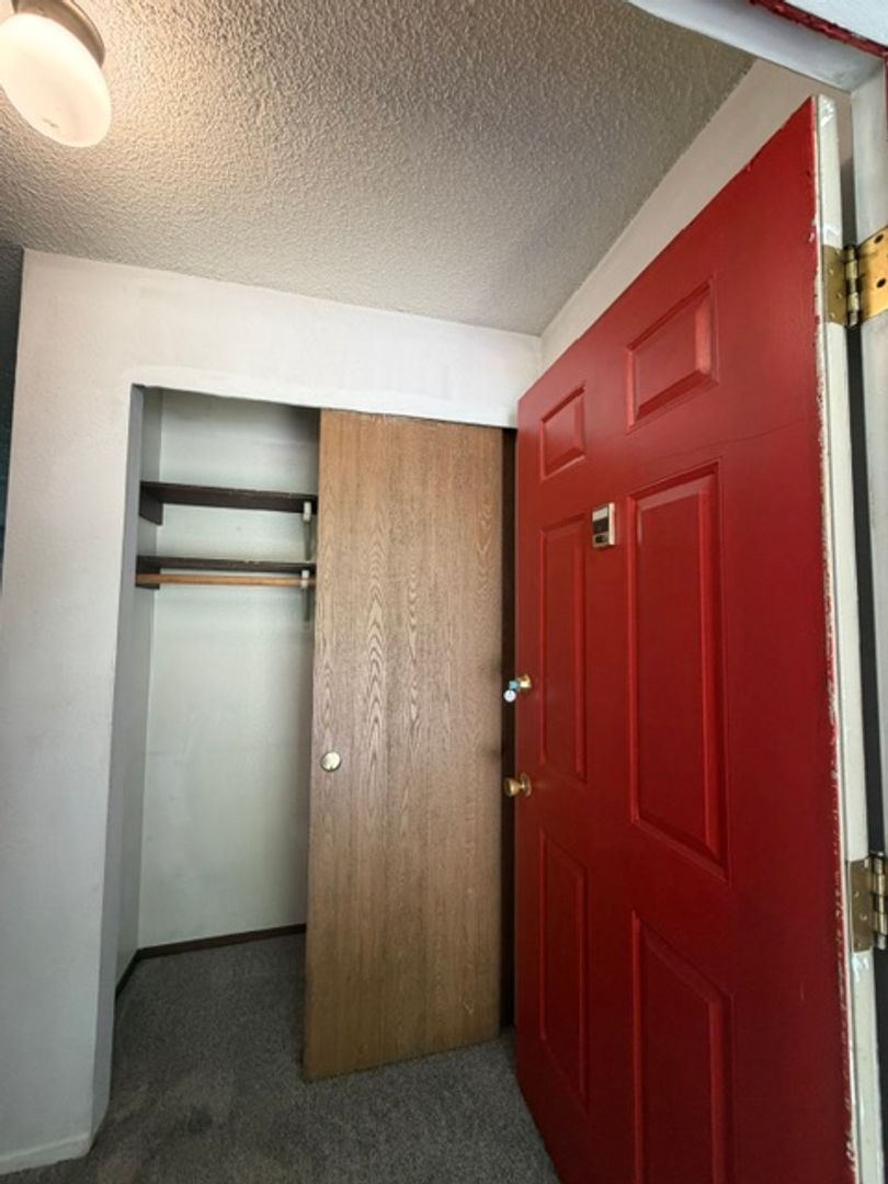 Federal Way Apartment: 20 South 341st Place