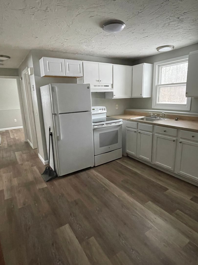 Gardner Apartment: 5-13 Clark Ct