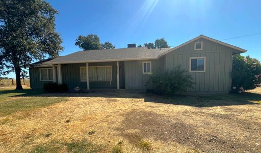 3 bedroom 1 bath home in Red Bluff – photo 1