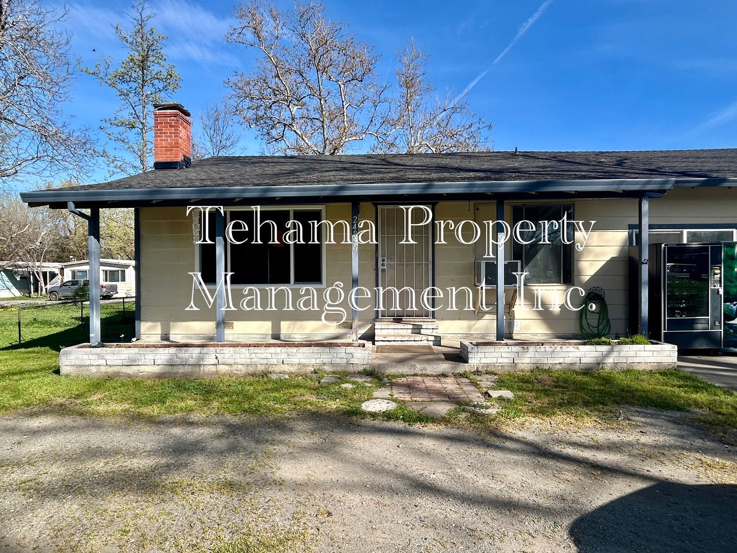 Los Molinos Apartment: 24850 5th Ave