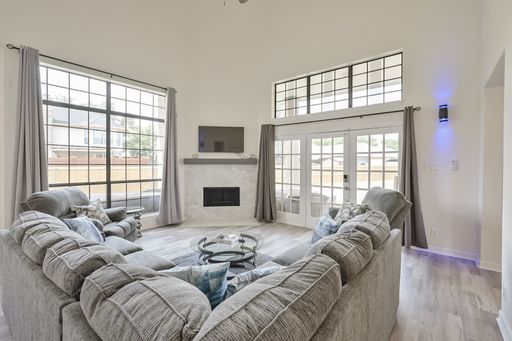 2735 Water Oak Drive, Grand Prairie, TX 75052