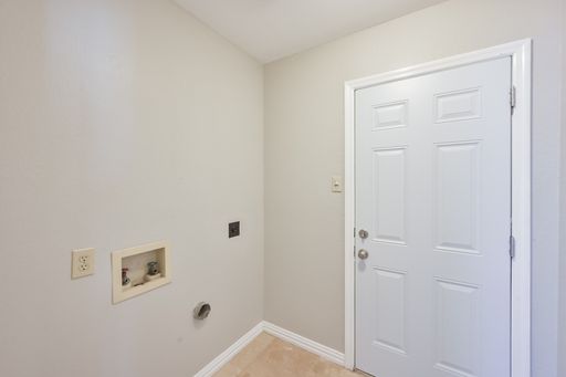 1521 Stratford Dr, Mansfield, TX 76063
