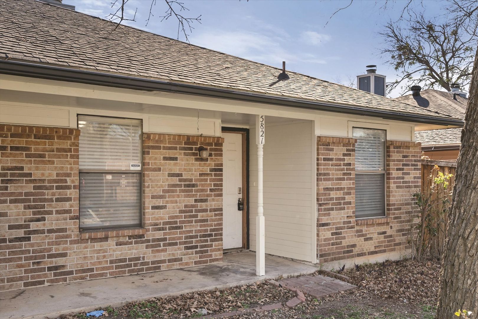 Arlington House: 5821 Mansfield Rd