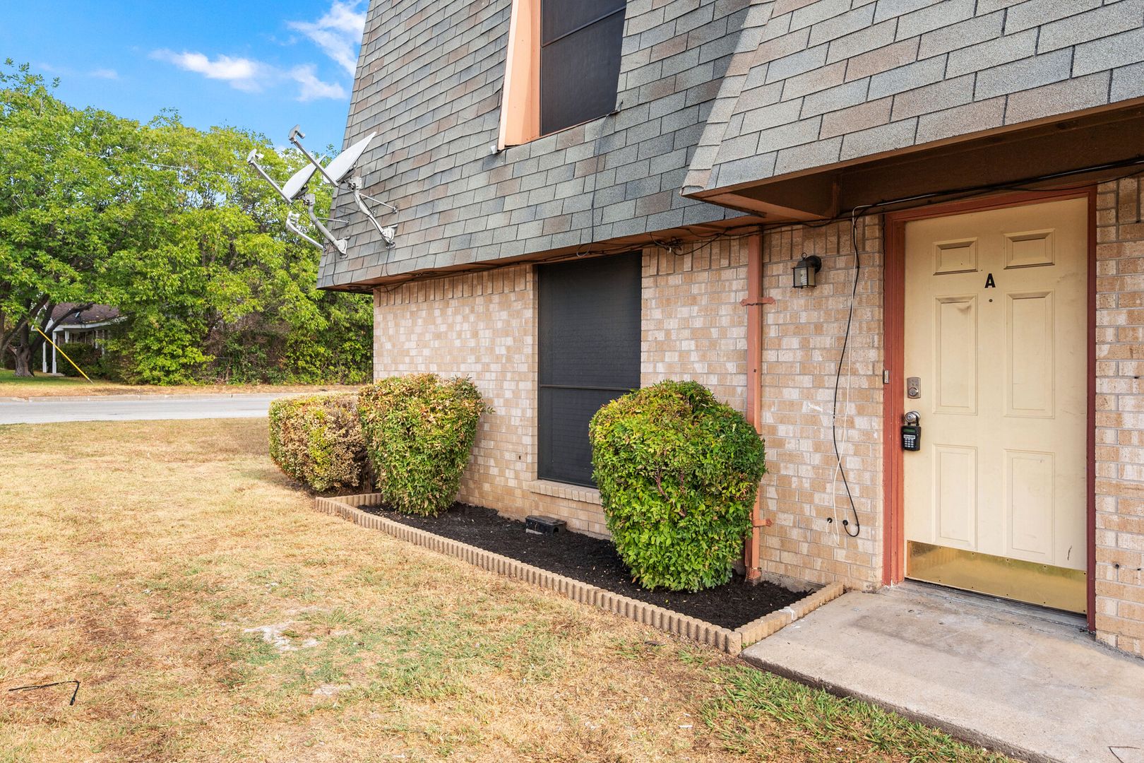 Fort Worth Apartment: 7450 Ruby Place