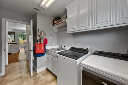 3 Savoy Court, Mansfield, TX 76063