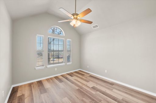 16 Atlantic Avenue, Midlothian, TX 76065