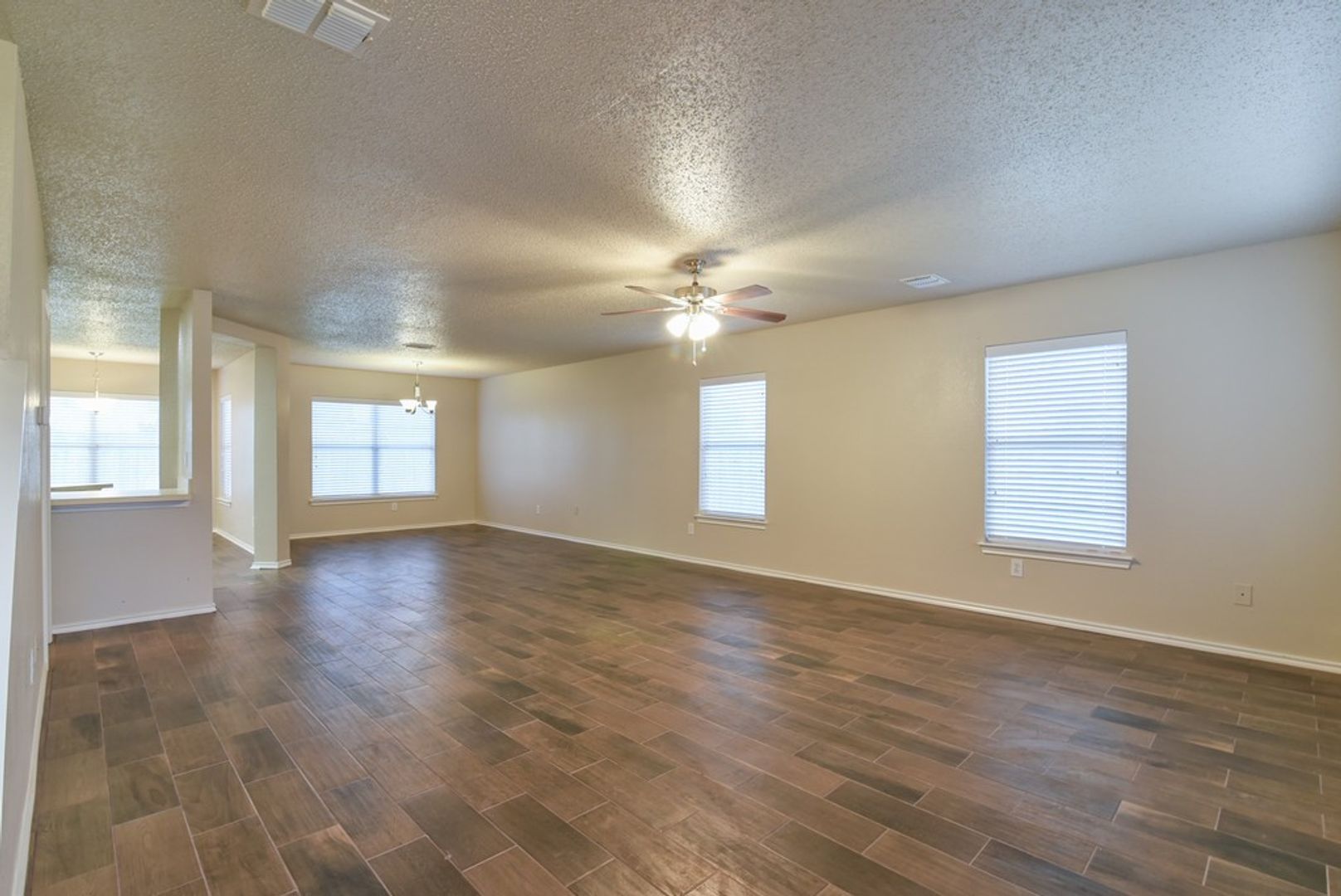 Arlington House: 2106 Delaford Dr