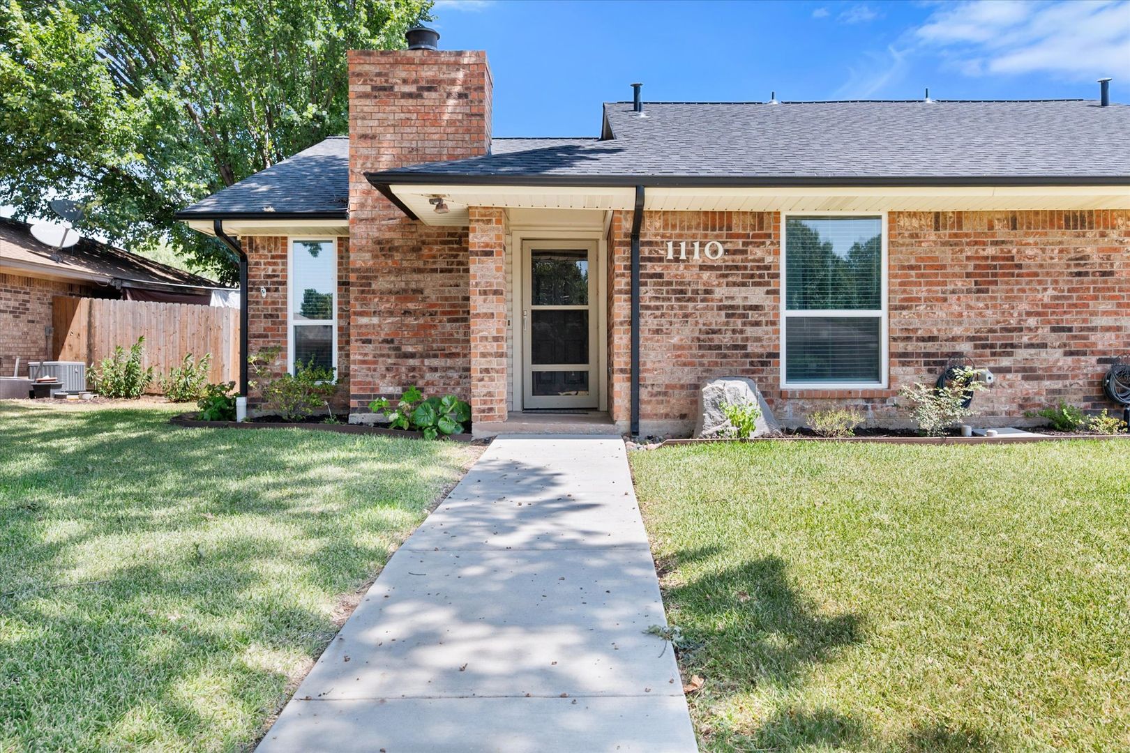 Mansfield House: 1110 Fairhaven Drive