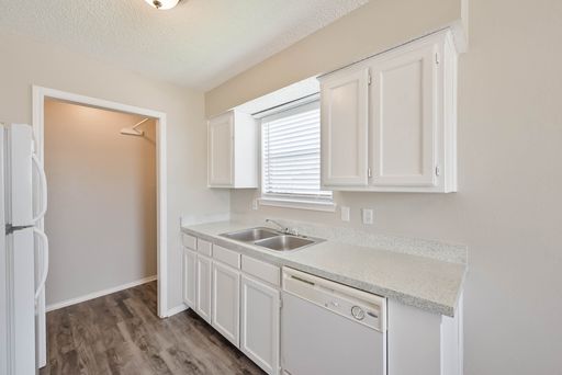 608 Kings Way Dr - Unit D, Mansfield, TX 76063