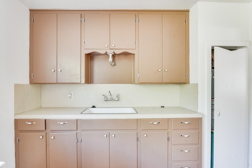 344 NW Renfro St, Burleson, TX 76028