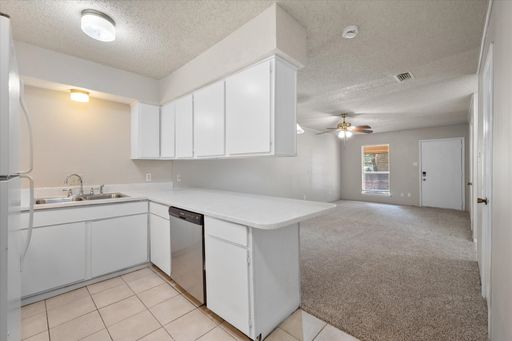 1803 Harry Court, #B, Arlington, TX 76012