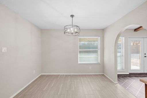 2001 San Jacinto Dr, Arlington, TX 76012