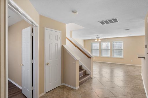 1049 Triple Crown Drive, Fort Worth, TX 76179