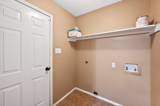 309 Shane Ln, Burleson, TX 76028