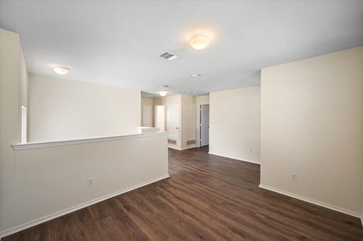 1049 Triple Crown Drive, Fort Worth, TX 76179