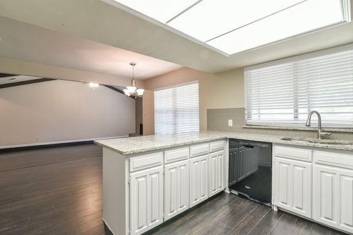 1808 Overbrook Dr, Arlington, TX 76014