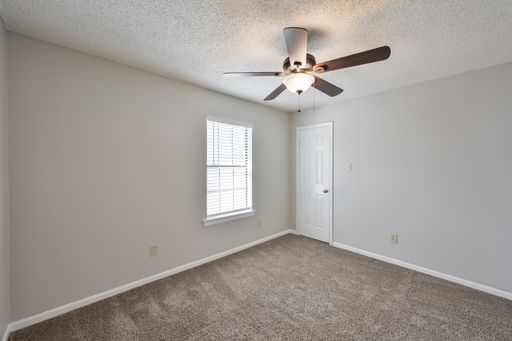 1521 Stratford Dr, Mansfield, TX 76063