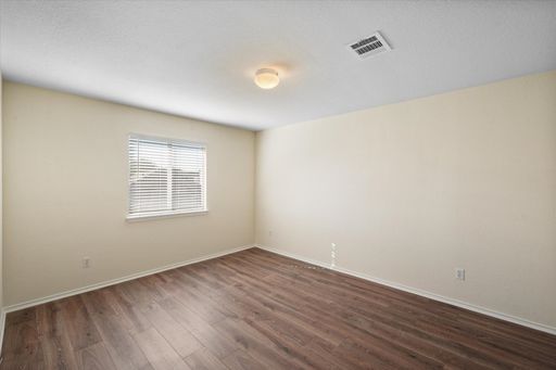 1049 Triple Crown Drive, Fort Worth, TX 76179