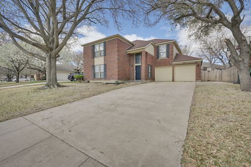 1521 Stratford Dr, Mansfield, TX 76063