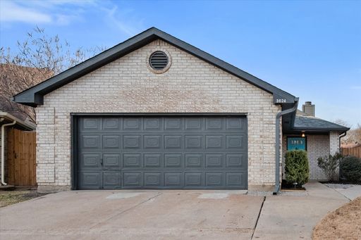 3624 Riverhead Drive, Arlington, TX 76015