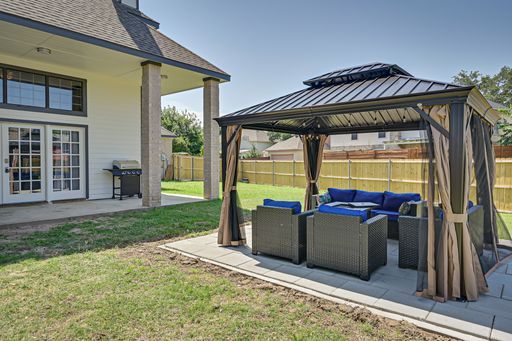 2735 Water Oak Drive, Grand Prairie, TX 75052