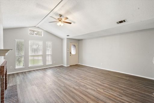 1217 Hidden Creek Dr, Mansfield, TX 76063