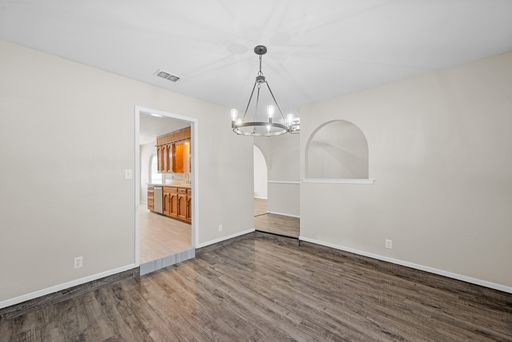 2001 San Jacinto Dr, Arlington, TX 76012