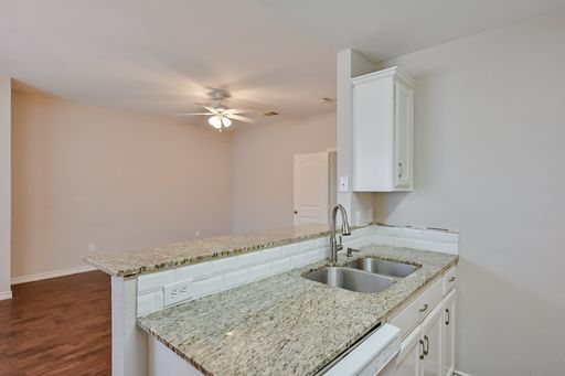 607 Kings Way Dr, Unit B, Mansfield, TX 76063