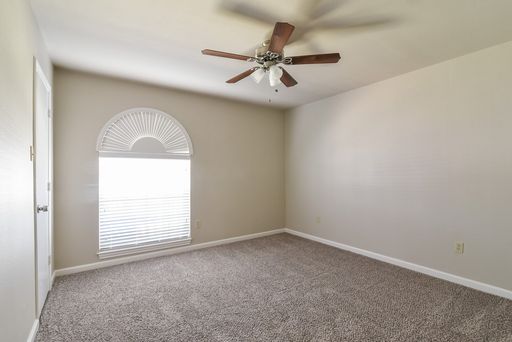 1808 Overbrook Dr, Arlington, TX 76014