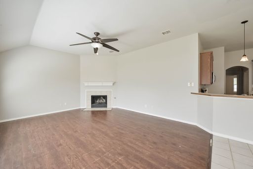 4 Blue Meadow Court, Mansfield, TX 76063